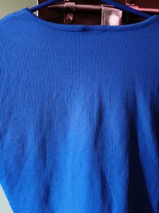 Blue V-Neck Ribbed Cropped Top