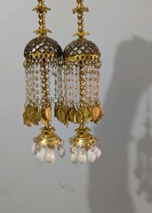 Exquisite Gold Kaleerein with Pearls