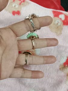 Sparkling Rhinestone &amp; Floral Ring