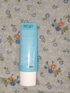 Dot &amp; Key Blueberry Hydrate Sunscreen SPF 50