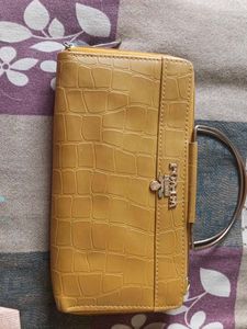 Stylish Yellow Croc Embossed Wallet