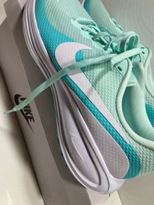 NIKE REVOLUTION 8 Running Shoes For Men ORIGINAL