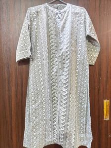 Elegant White Embroidered Kurta