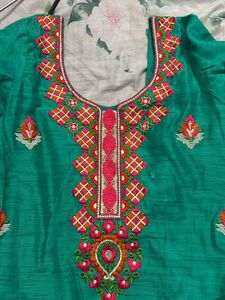 Green Colour Suit Set