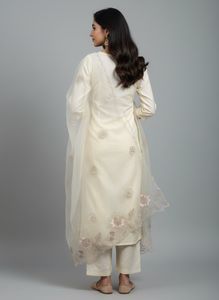 new Cream Embroidered Shalwar Kameez Dupatta S