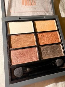 Eyeshadow Palette