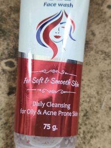 ALLOES B'Witte Gel Face Wash