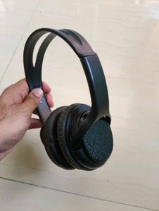Zebster Wireless Headphones