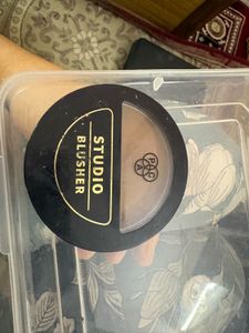 Pressed Bronzer Compact
