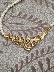 Pearl Necklace with 22 carat Gold plating
