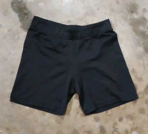 🖤 Shorts