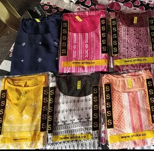 Combo Of 6 Printed Kurtis