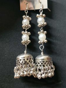 Elegant Pearl Jhumka Earrings