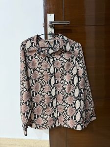 (S) Snake Print Collared Button-Up Shirt