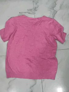 a beautiful V-neck Pink top with deads