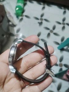 Glory Quartz Women's Watch
