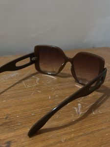 Stylish Brown Oversized Sunglasses