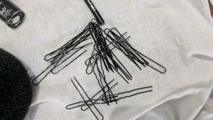 Hair Styling Bundle - Bun Maker &amp; Bobby Pins