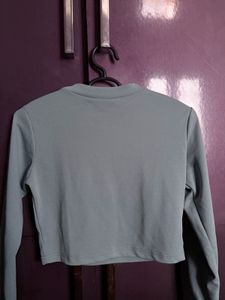 round neck crop top