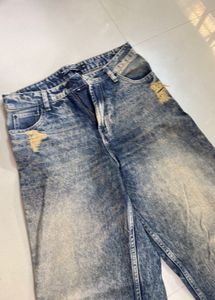Distressed Wide Leg Jeans