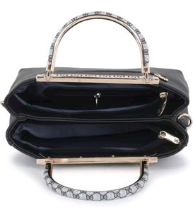 Hand Bag ⬇️ Price Droped 〽️
