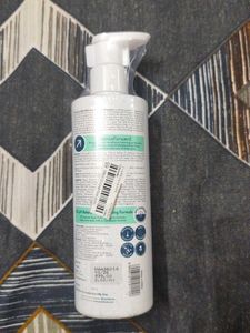 WishCare AHA BHA Anti-Dandruff Shampoo