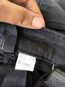 Black straight jean