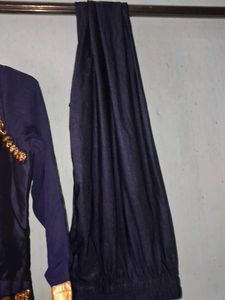 Elegant Navy Blue Kurta Set with Gold Embellishmen