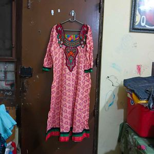 Pink Printed Kurta with Black pant