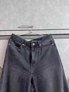 Divided H&amp;M Stylish Wide-Legged Charcoal Jeans
