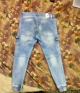Men's Light Wash Cargo Jeans