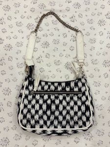 Chic Black &amp; White Shoulder Bag