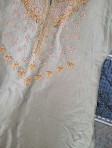 Embellished Grey Sleeveless Kurta