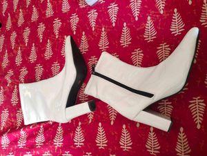 Chic White Patent Block Heel Boots