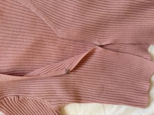 baby pink Ribbed Knit Cropped top