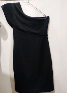Black One-Shoulder Bodycon Dress