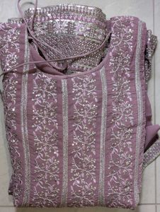 New with tag Embellished women Kurta Set