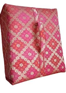Quilted Travel Bag with Floral Print