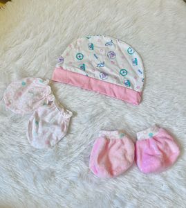 Baby Hat and Mittens Set