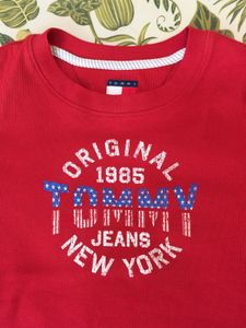 Tommy Jeans Red T-Shirt check details