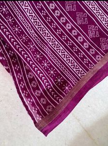 Magenta Chevron Print Cotton Linen Saree