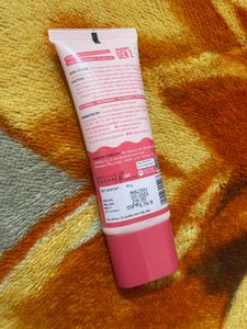 Aqualogica Radiance Water Light Fluid Sunscreen SP