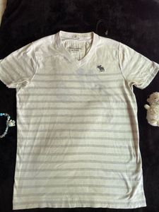 Abercrombie & Fitch Striped V-Neck T-Shirt