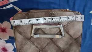 Stylish Textured Vanity Case