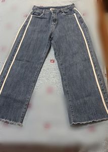 Stylish Women's Blue Denim Jeans