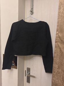 Chic Black Textured Cropped Jacket