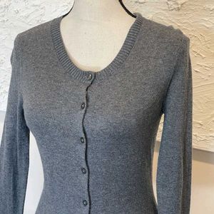 GAP Women's Slim Crewneck Cardigan