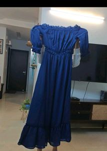Elegant Off-Shoulder Maxi Dress