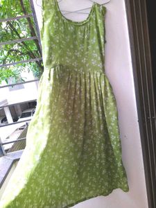 Green Floral Print Sleeveless Dress
