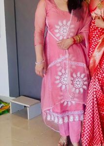 Elegant Pink Embroidered Salwar Suit